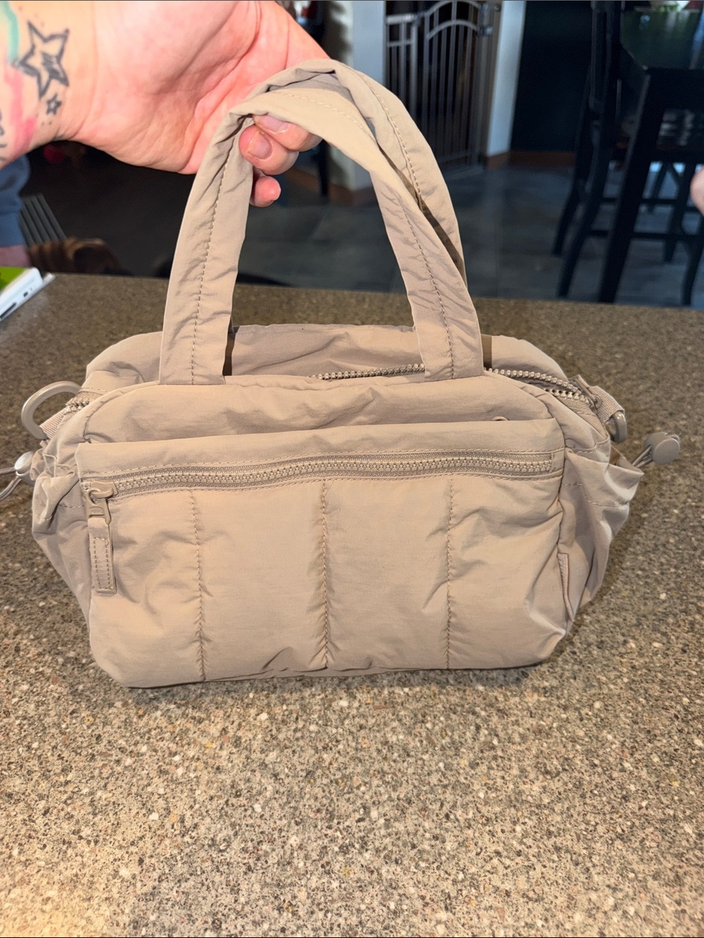 Bagsmart Everyday Quilted Tote in Light Beige